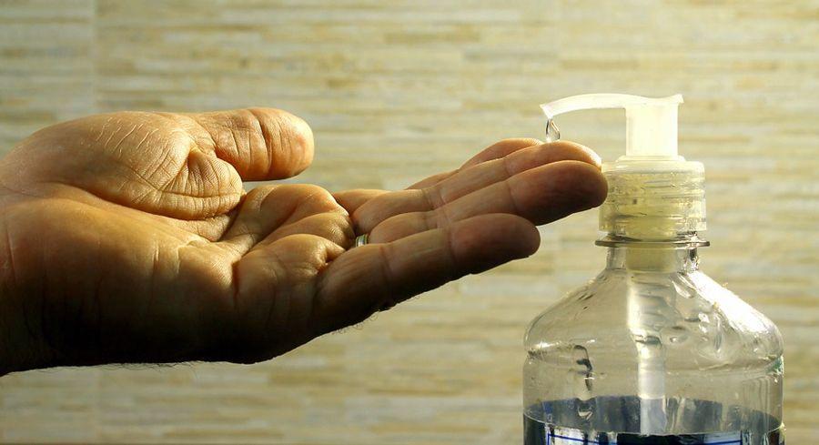 pixabay 900 900x489 - Fabriquer un gel antibactérien sans rinçage pour les mains