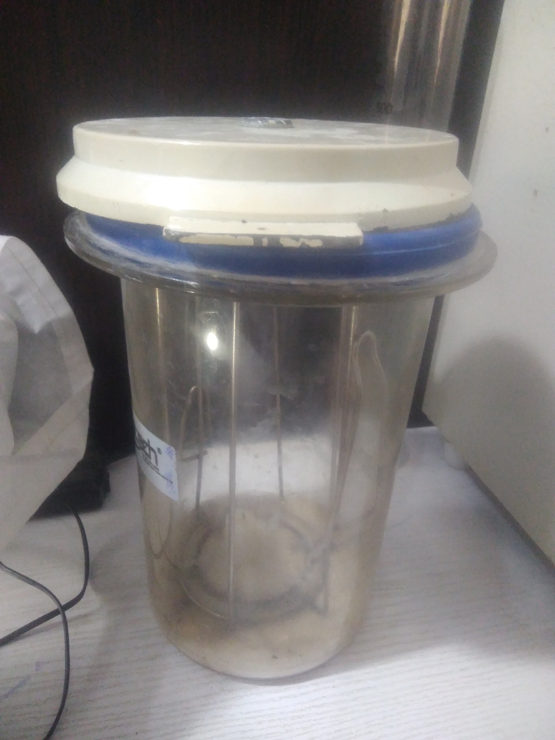 Fabriquer une bougie naturelle réutilisable sans produits chimiques