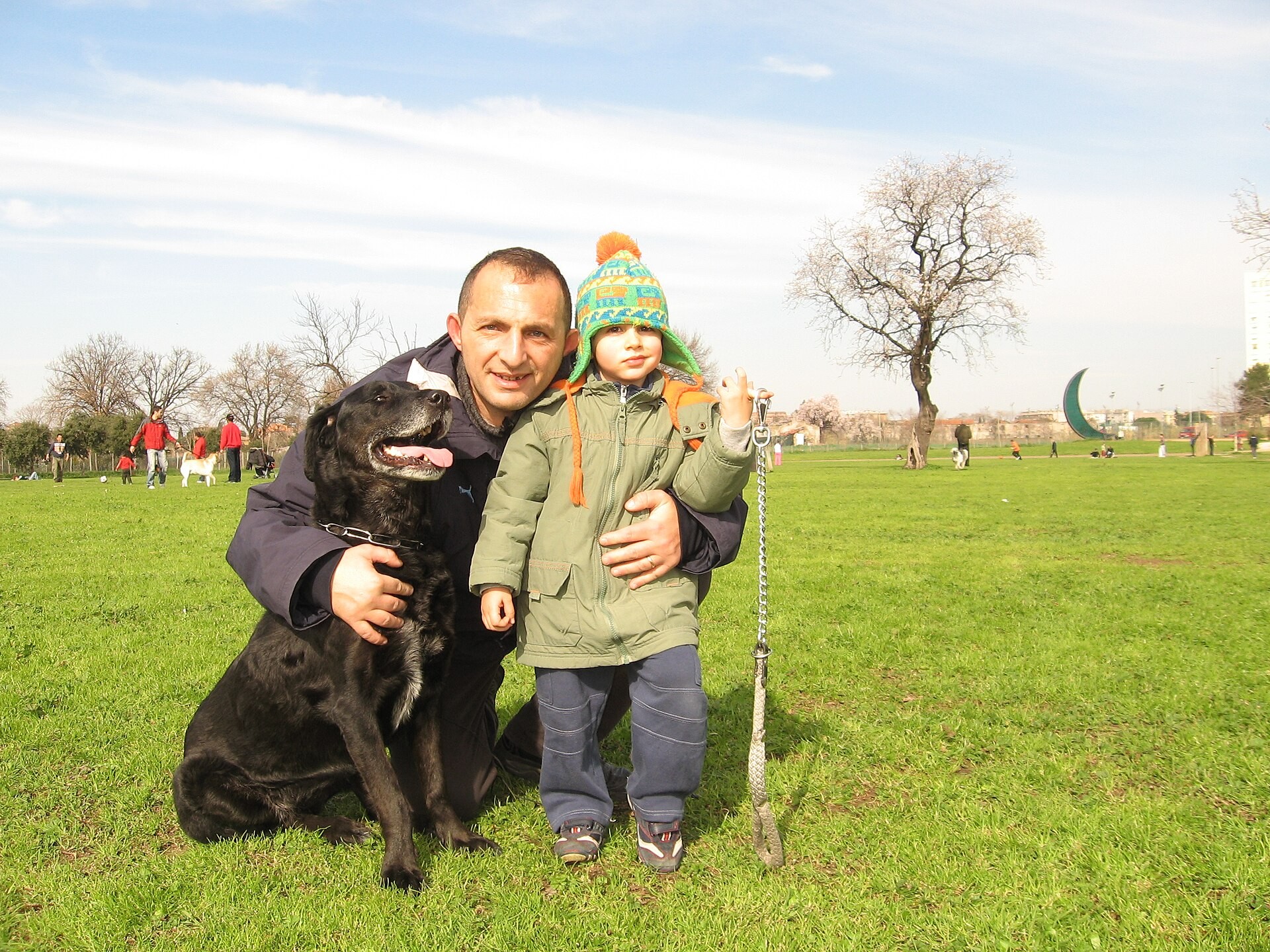 Enfants autistes : la relation avec un chien d’éveil transforme leur vie